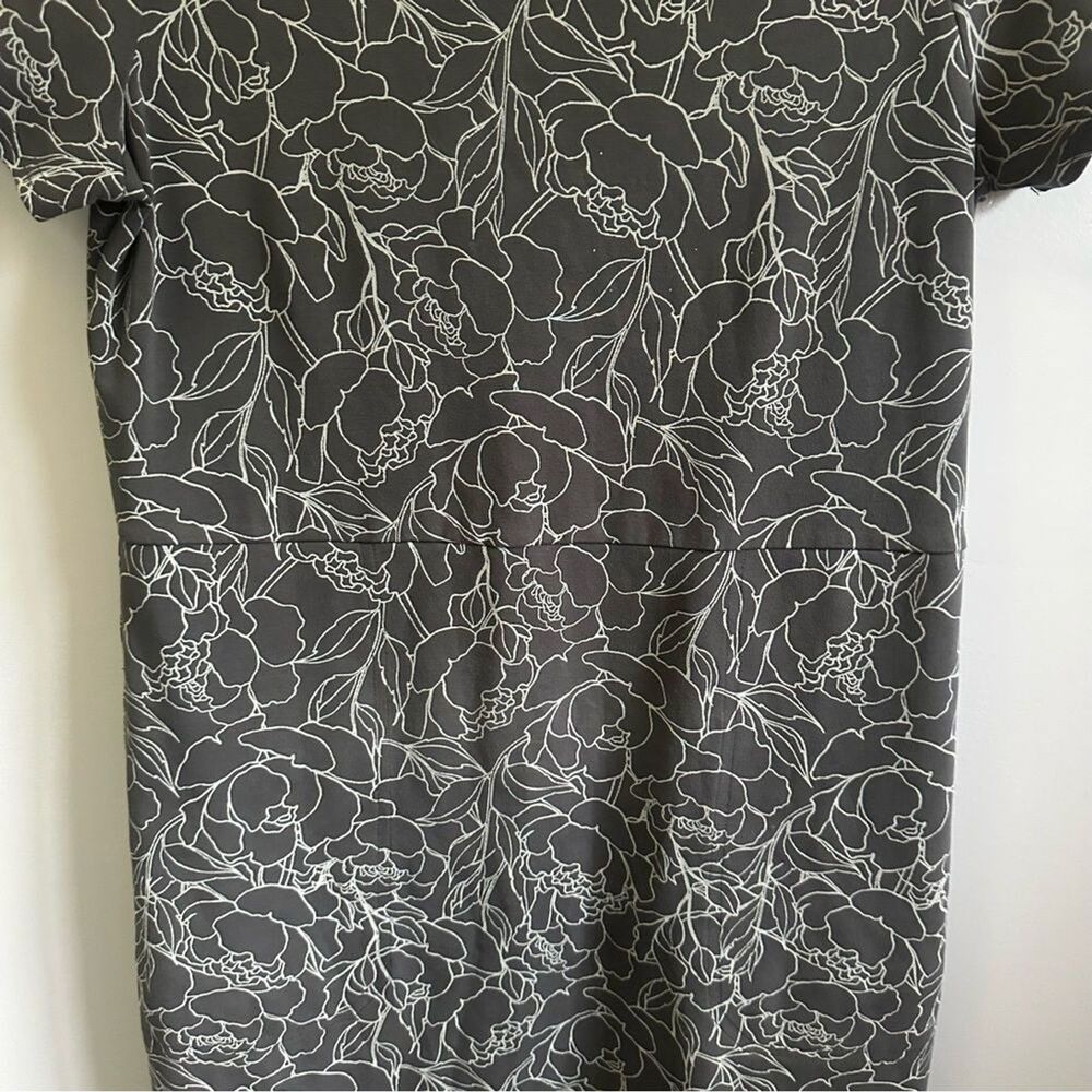 Duluth Short Sleeve Dress | V-Neck Midi Length Gray White Cotton Spandex Size S - Picture 6 of 8